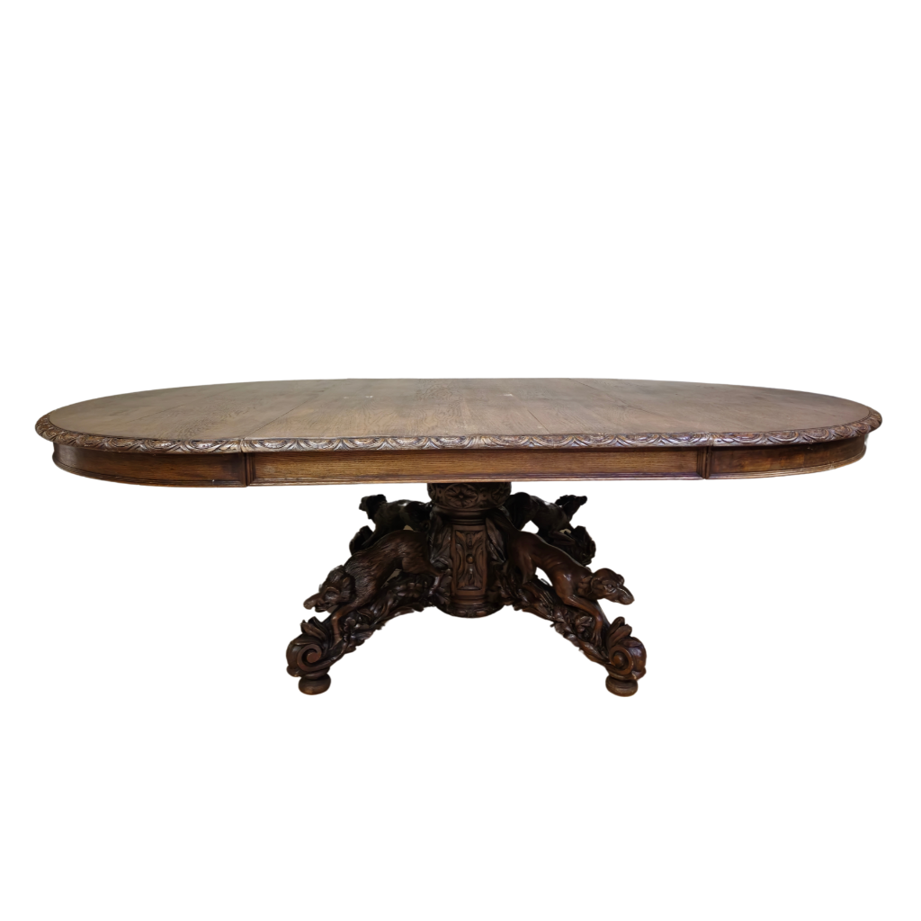 Hunt table