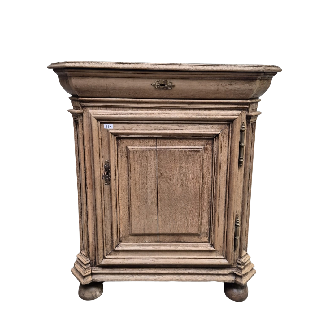 Small cabinet