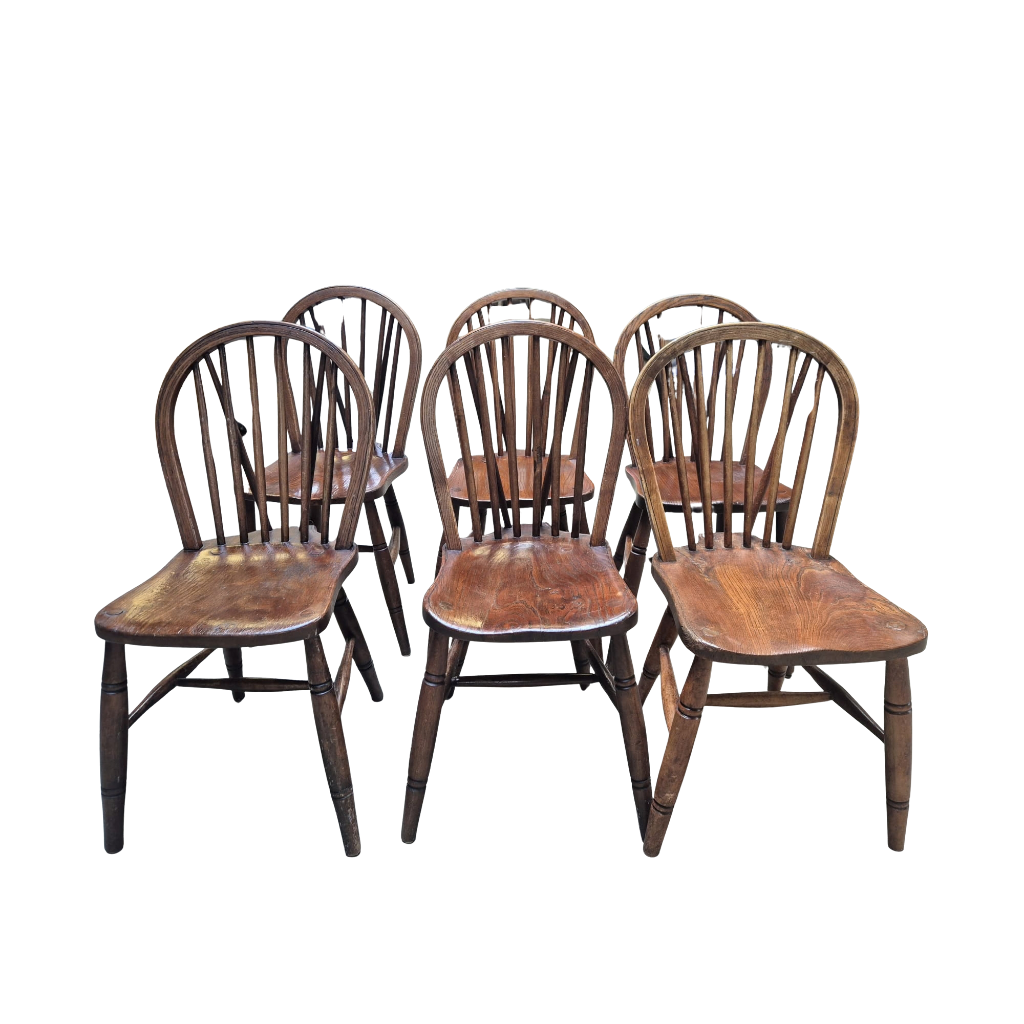 Set of chairs