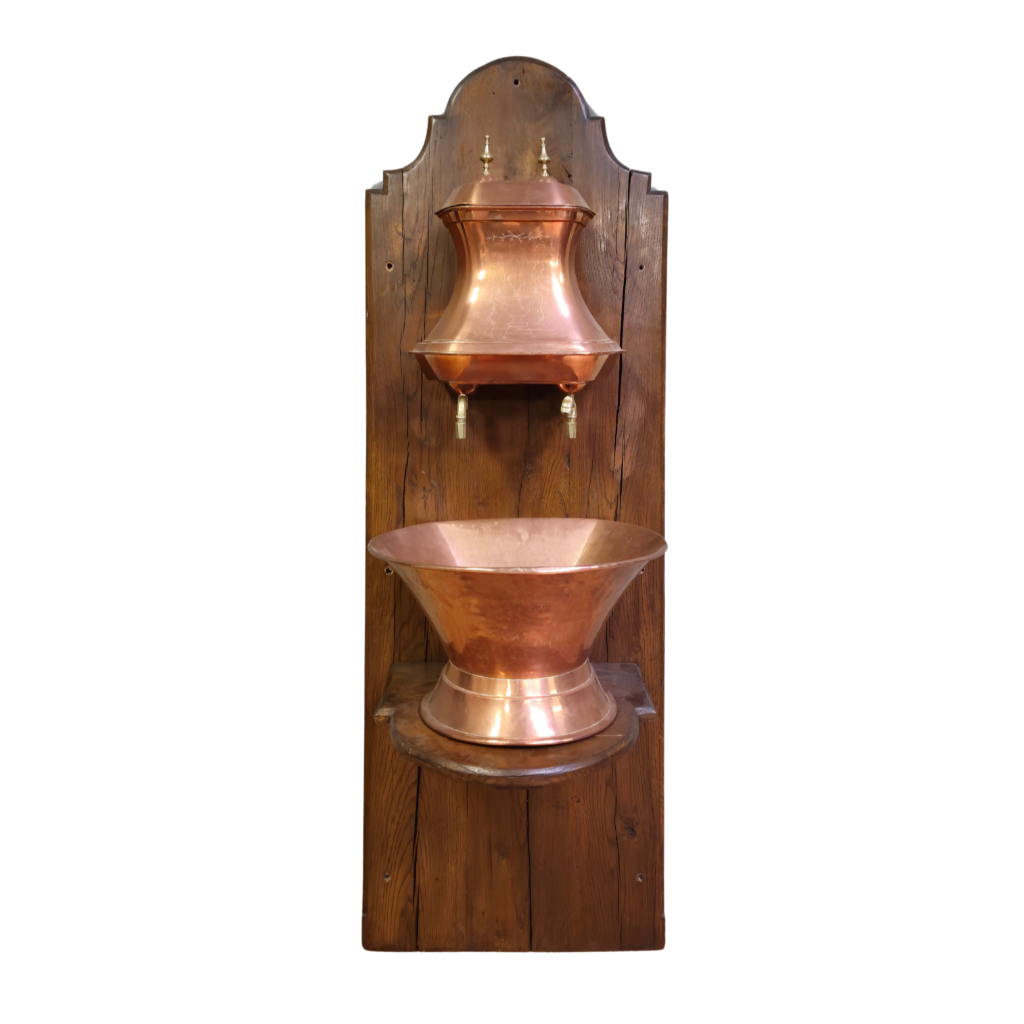 Wall fountain