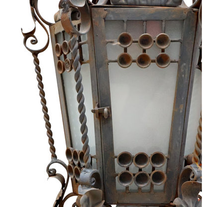 Hanging lantern