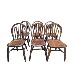 Set of chairs