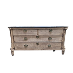 Commode
